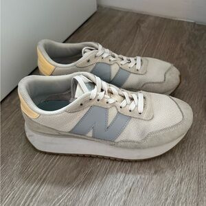 Vintage New Balance Sneakers